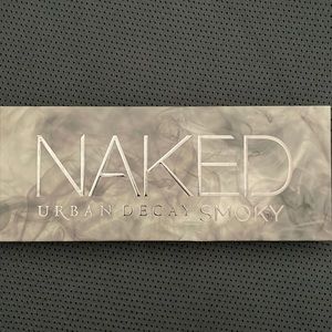 URBAN DECAY Naked Smoky Palette